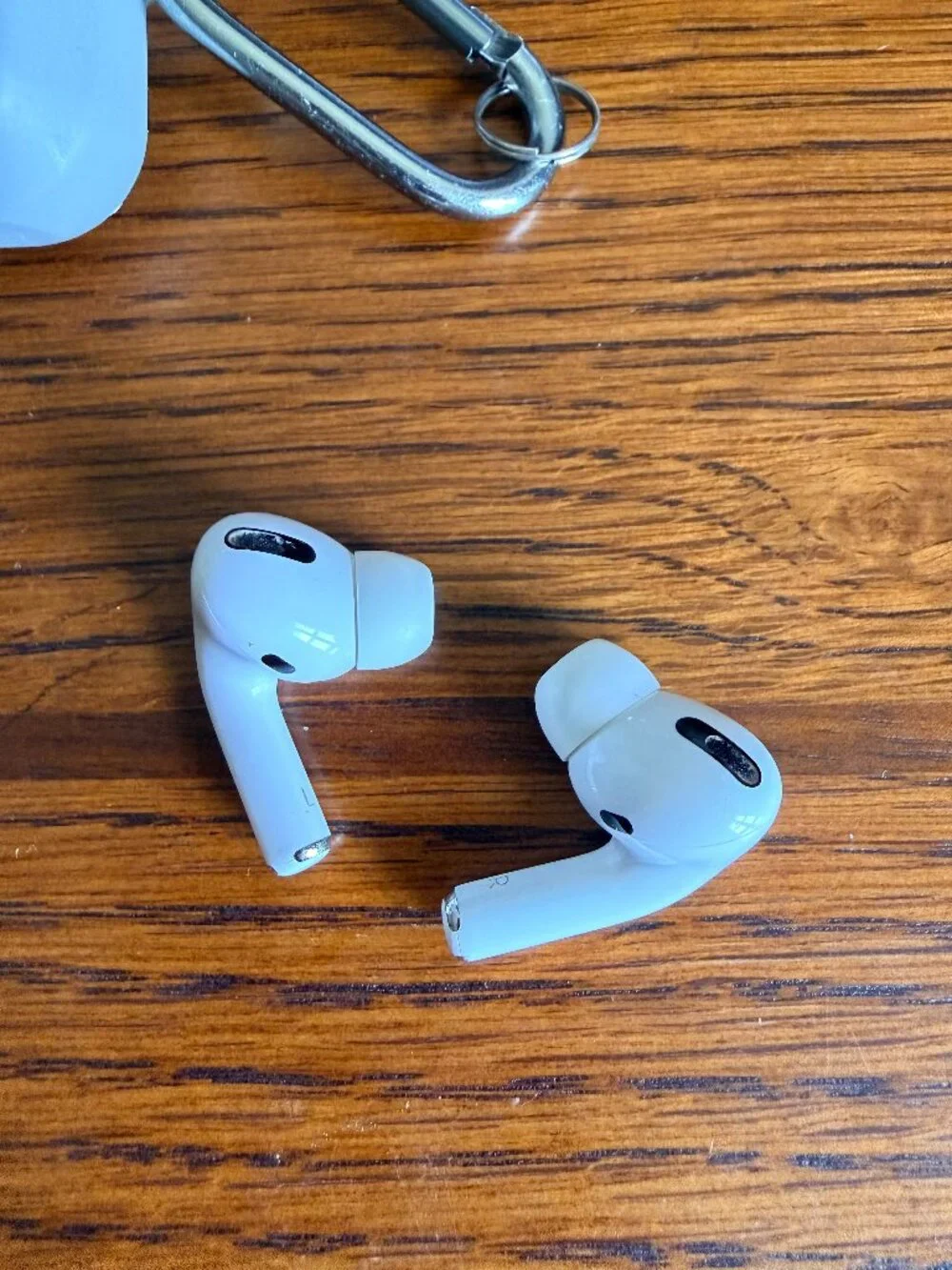 AirPods Pro with Charging Bank and Carrying Case - FULL WORKING SET